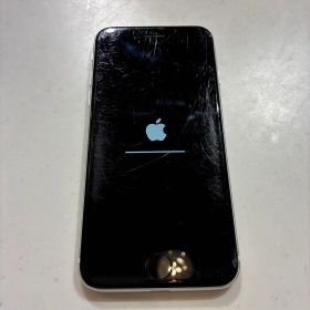【ジャンク品】iPhoneSE 第2世代 本体