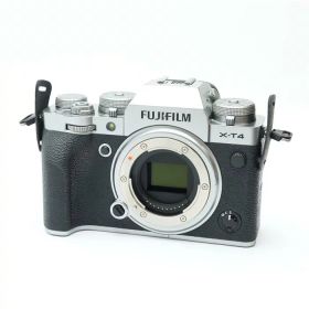【中古】 《並品》 FUJIFILM X-T4 ボディ シルバー [ デジタルカメラ ]