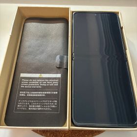 Motorola razr40 セージグリーン