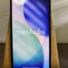 Apple iPhone 13 128GB ミッドナイト