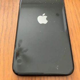 Apple iPhone SE ブラック