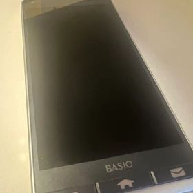 au BASIO3 KYV43 京セラ スマホ