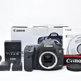 ■ほぼ新品■ キャノン EOS 7D Mark II #D144