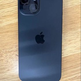 Apple iPhone 15 ブラック 本体