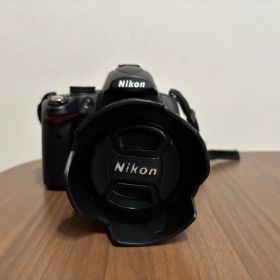 Nikon D5000 デジタル一眼レフカメラ ズームレンズキット 18-55