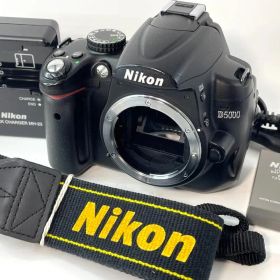 Nikon D5000 デジタル一眼レフカメラ ボディ #3C04