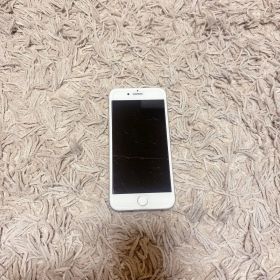 iPhone8 ホワイト 本体 スマホ 携帯電話 初期化済 SIMフリー