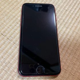 iPhone 8 RED 本体
