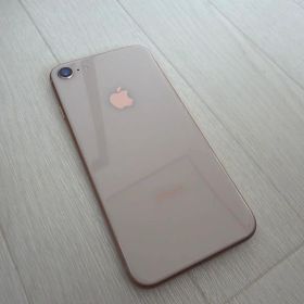Apple iPhone 8 ゴールド