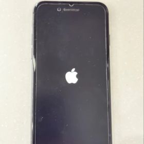 Apple iPhone 8 本体