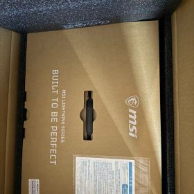 RTX 5090 Lightning Z MSI ほぼ未使用品