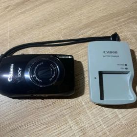8858 Canon IXY 32S ブラック デジカメ ジャンク品