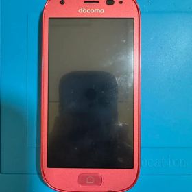 docomo ケータイ F-04J レッドの出品です