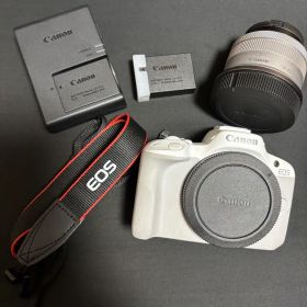 Canon EOS R50ミラーレスカメラ 本体とレンズ付き