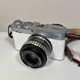 富士フィルム FUJIFILM X-E4 シルバー MFレンズ付き