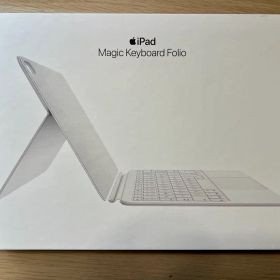 iPad Magic Keyboard Folio ホワイト