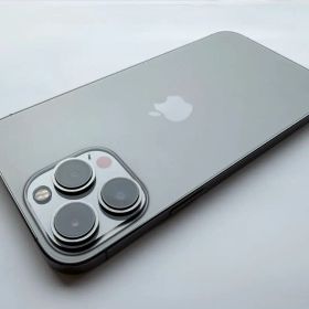 《極美品》iPhone 13 Pro MAX 256GB グラファイト au版