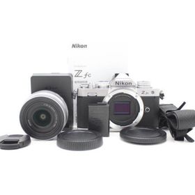 ニコン(Nikon)のショット数886！ Nikon ミラーレス一眼カメラ Z fc レンズキット(ミラーレス一眼)
