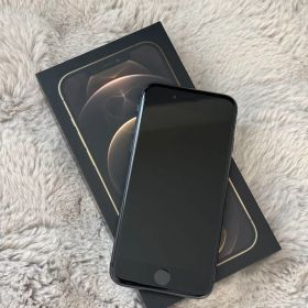 Apple iPhone8 ブラック 本体