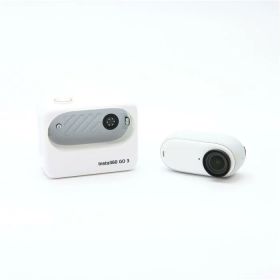 【中古】 《良品》 Insta360 GO 3（64GB）CINSABKA_GO301 アークティックホワイト [ デジタルカメラ ]