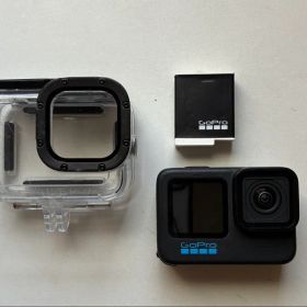 GoPro HERO10アクションカメラ本体 ・バッテリー・ハウジング付き