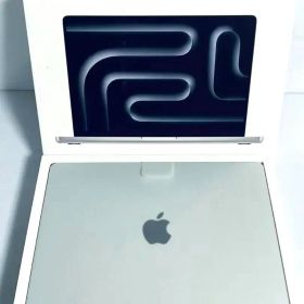 新品同様 Apple MacBook Pro M5/SSD1TB/16GB