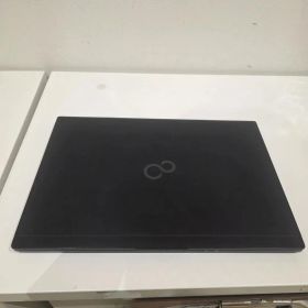 Fujitsu LIFEBOOK U 9310ノートPC