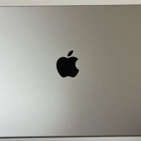 MacBook Pro 14インチ M4 24GB 1TB 充放電7回