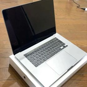 MacBook Pro 16インチCore i7 16GB 512GB 2019