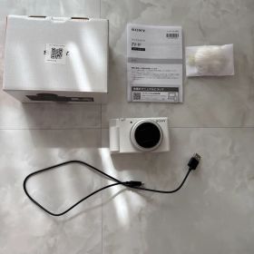 SONY ソニー デジタルカメラ ホワイト ZV-1F