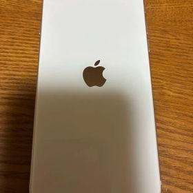 Apple iPhone SE (第3世代) ホワイト SIMフリー
