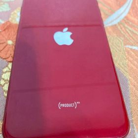 Apple iPhone SE (第3世代) レッド