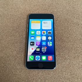 4187【早い者勝ち】美品☆電池新品☆iPhoneSE3 64GB SIMフリー