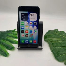 iPhone SE3 64GB SIMフリー