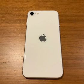 iPhoneSE (第3世代) スターライト 64GB