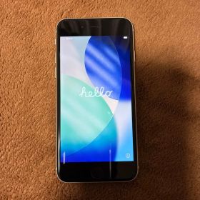 iPhone SE3 64GB スターライト