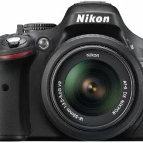 【中古】【アウトレット品】 Nikon デジタル一眼レフカメラ D5200 レンズキット AF-S DX NIKKOR 18-55mm f/3.5-5.6G VR付属 ブラック D5200LKBK