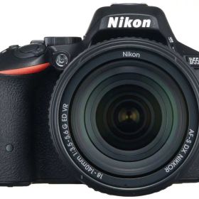 【中古】 Nikon デジタル一眼レフカメラ D5500 18-140 VR レンズキット ブラック 2416万画素 3.2型液晶 タッチパネル D5500LK18-140BK 当店保証30日間 人気 ミラーレス 一眼レフ 交換レンズ カメラ