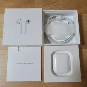 AirPods 初代 新品の純正Lightningケーブル付き