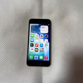 ⭐︎SIMフリー iPhoneSE 第3世代 64GB バッテリー100%