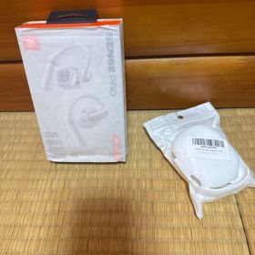 JBL SENSE PRO ワイヤレスイヤホン ホワイト ケース付き