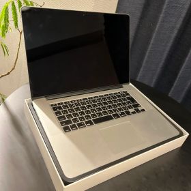 【外箱付】MacBook Pro 15インチ Mid 2015