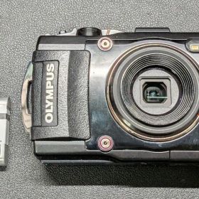 OLYMPUS TG-4