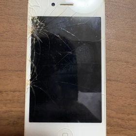 iPhone 4s本体 ホワイトひび割れあり