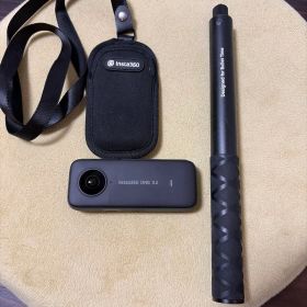 Insta360 ONE X2 (SD Card 32GB)