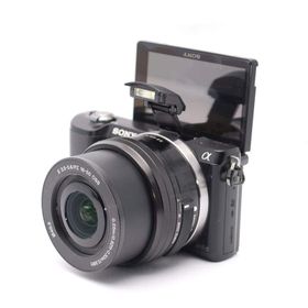 ソニー(SONY)の即購入1000円OFF SONY α5000 手ブレ補正搭載 レンズキット(ミラーレス一眼)