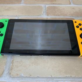 【中古】 Nintendo Switch ニンテンドースイッチ Joy-Con 各色 【ﾊﾞｯﾃﾘｰ強化型】 551305