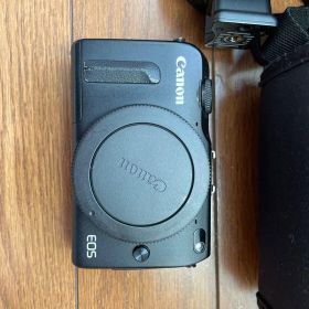 Canon EOS M2 Wズームキット BK