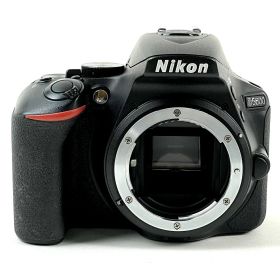 ニコン Nikon D5600 ボディ デジタル 一眼レフカメラ 【中古】