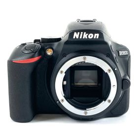 ニコン Nikon D5600 ボディ デジタル 一眼レフカメラ 【中古】